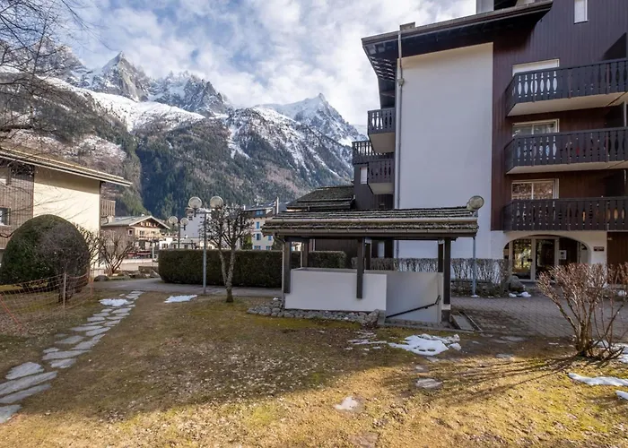 Beautiful 50m With 2 Balconies And Mountain View Шамони